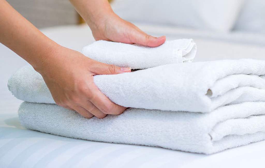 3 Tidy Techniques For Folding Towels